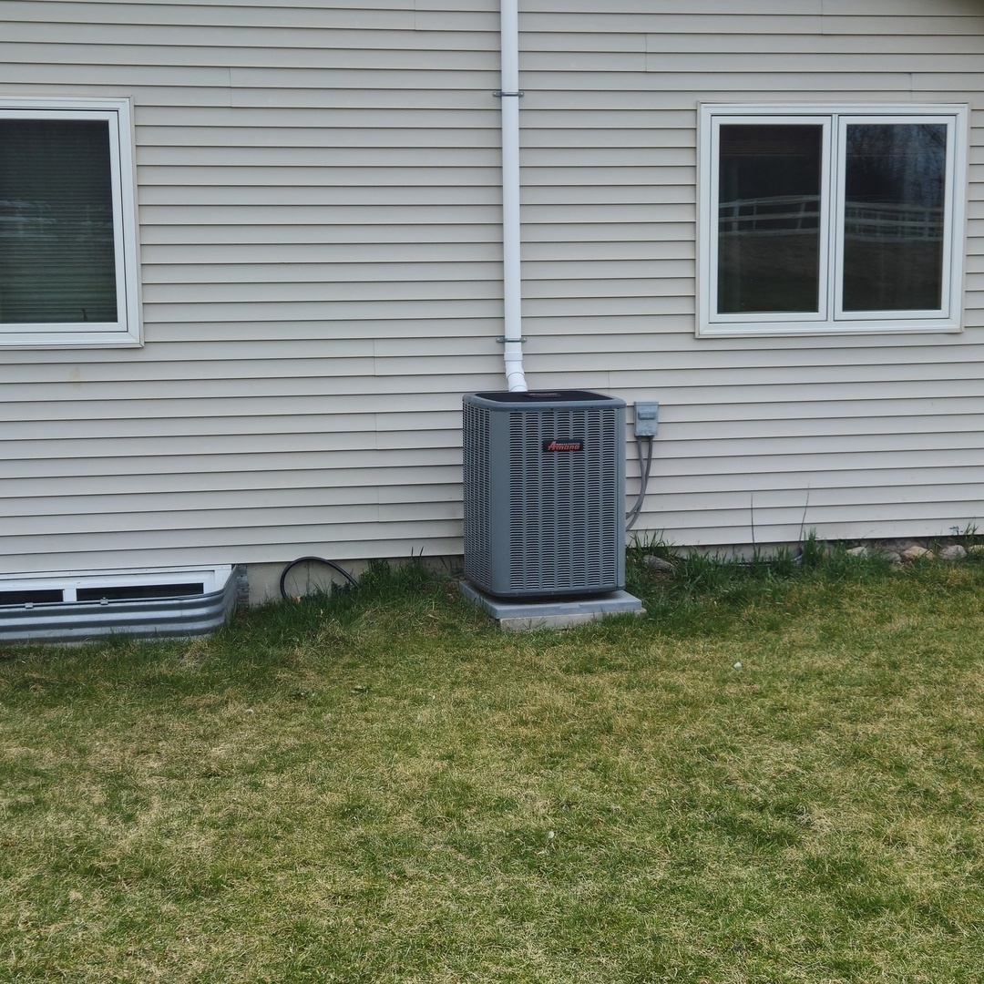 5096 Rotary Road Cherry Valley, IL 61016 - Photo 27 of 28 a view of a backyard with a garden