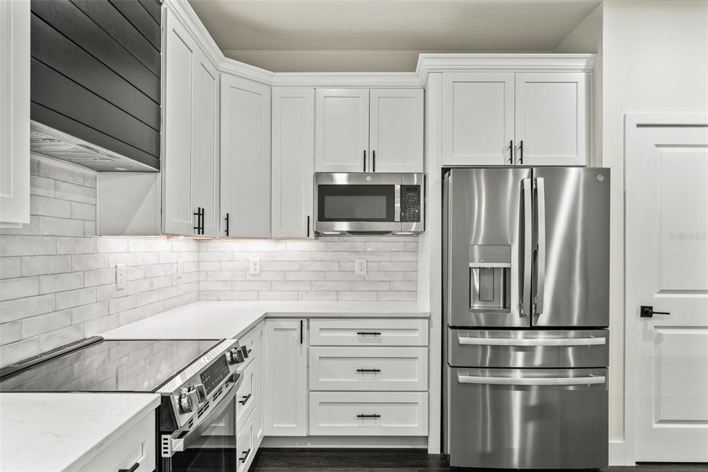 11374 Paramount Avenue Weeki Wachee, FL 34614 - Photo 15 of 69