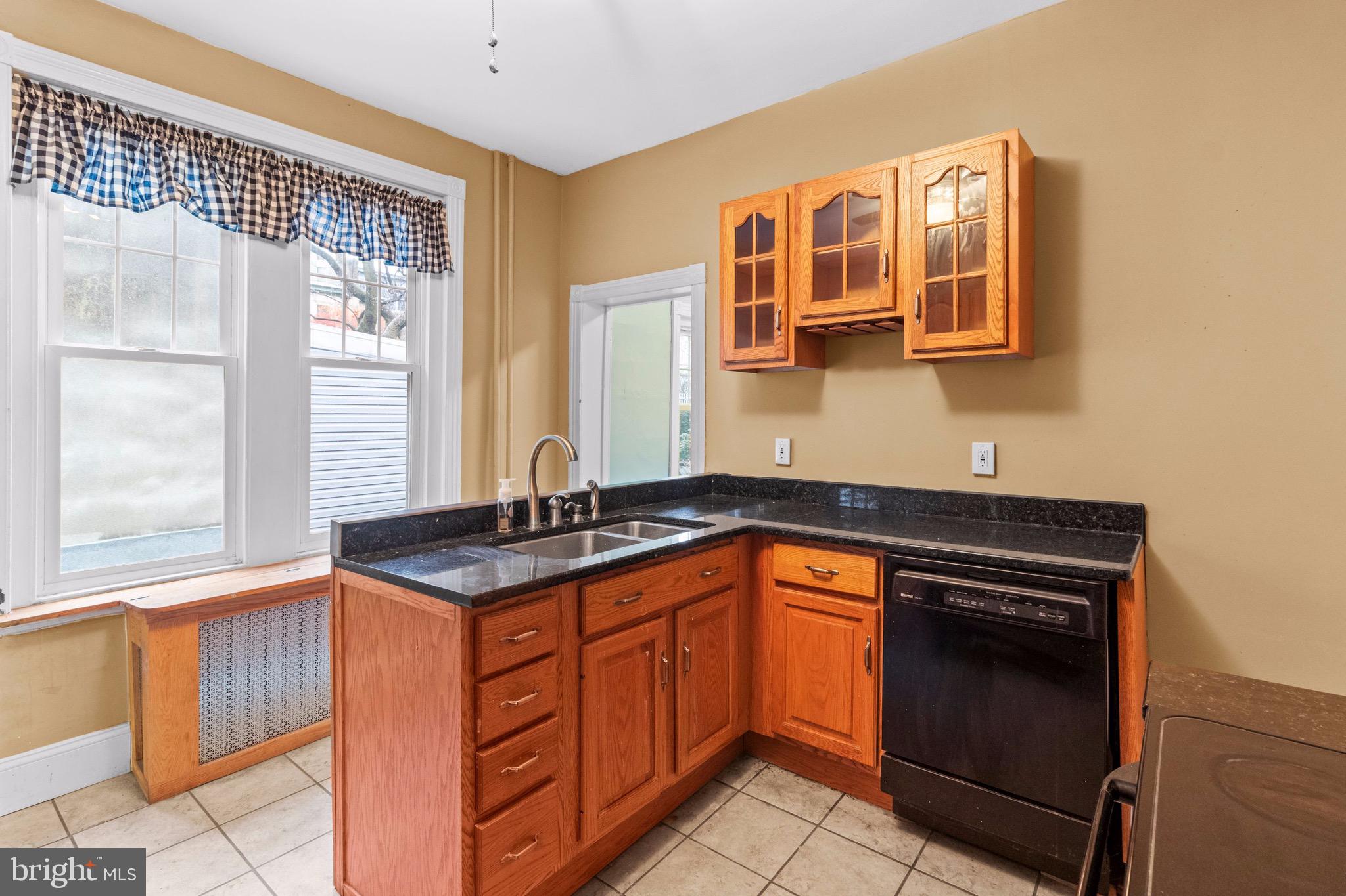 308 Roxborough Avenue Philadelphia, PA 19128 - Photo 12 of 31 Gallery Image 12