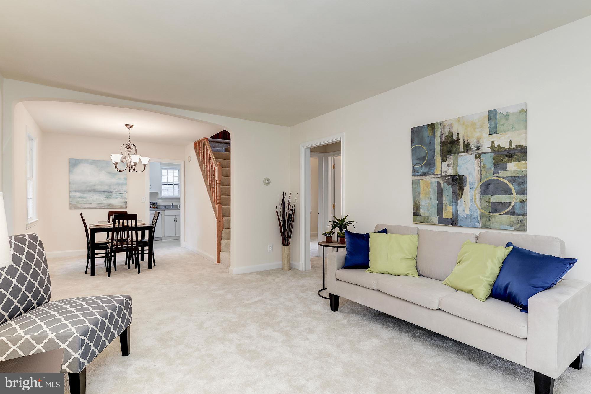9313 Walden Road Silver Spring, MD 20901 - Photo 5 of 30 Living Room