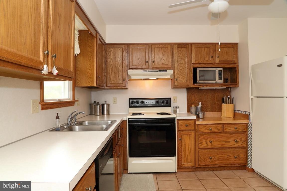 52 Hayloft Road Denver, PA 17517 - Photo 9 of 20 Gallery Image 9