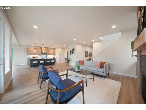 $709,900 | 1041 Southeast Olive Way, Estacada, OR 97023
