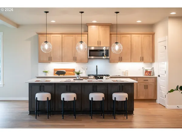 $709,900 | 1041 Southeast Olive Way, Estacada, OR 97023