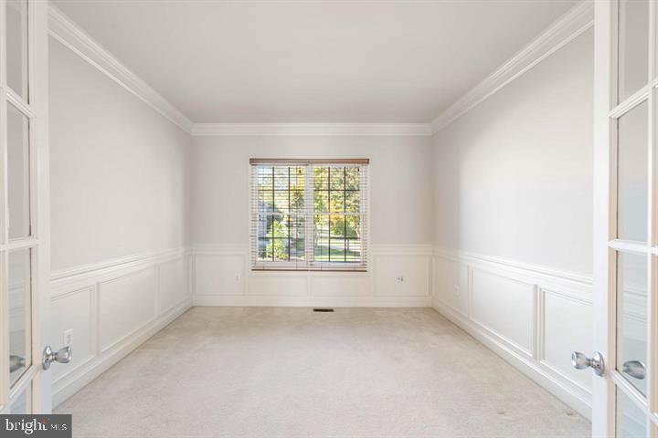 2038 Madrillon Road Vienna, VA 22182 - Photo 26 of 63 an empty room with a window