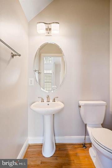 2038 Madrillon Road Vienna, VA 22182 - Photo 28 of 63 Powder Room