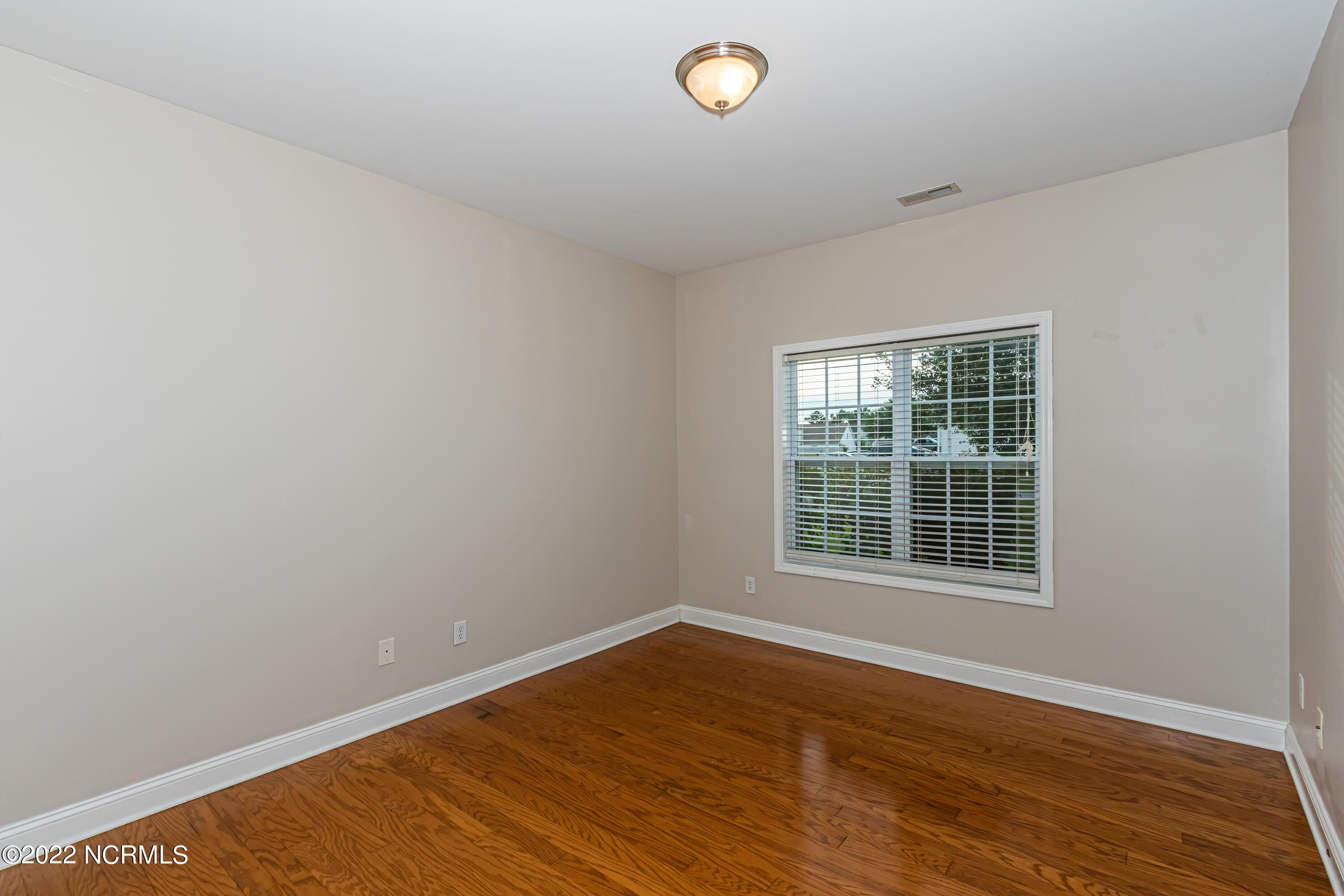 208 Emerald Ridge Road Jacksonville, NC 28546 - Photo 33 of 73 Bedroom 2