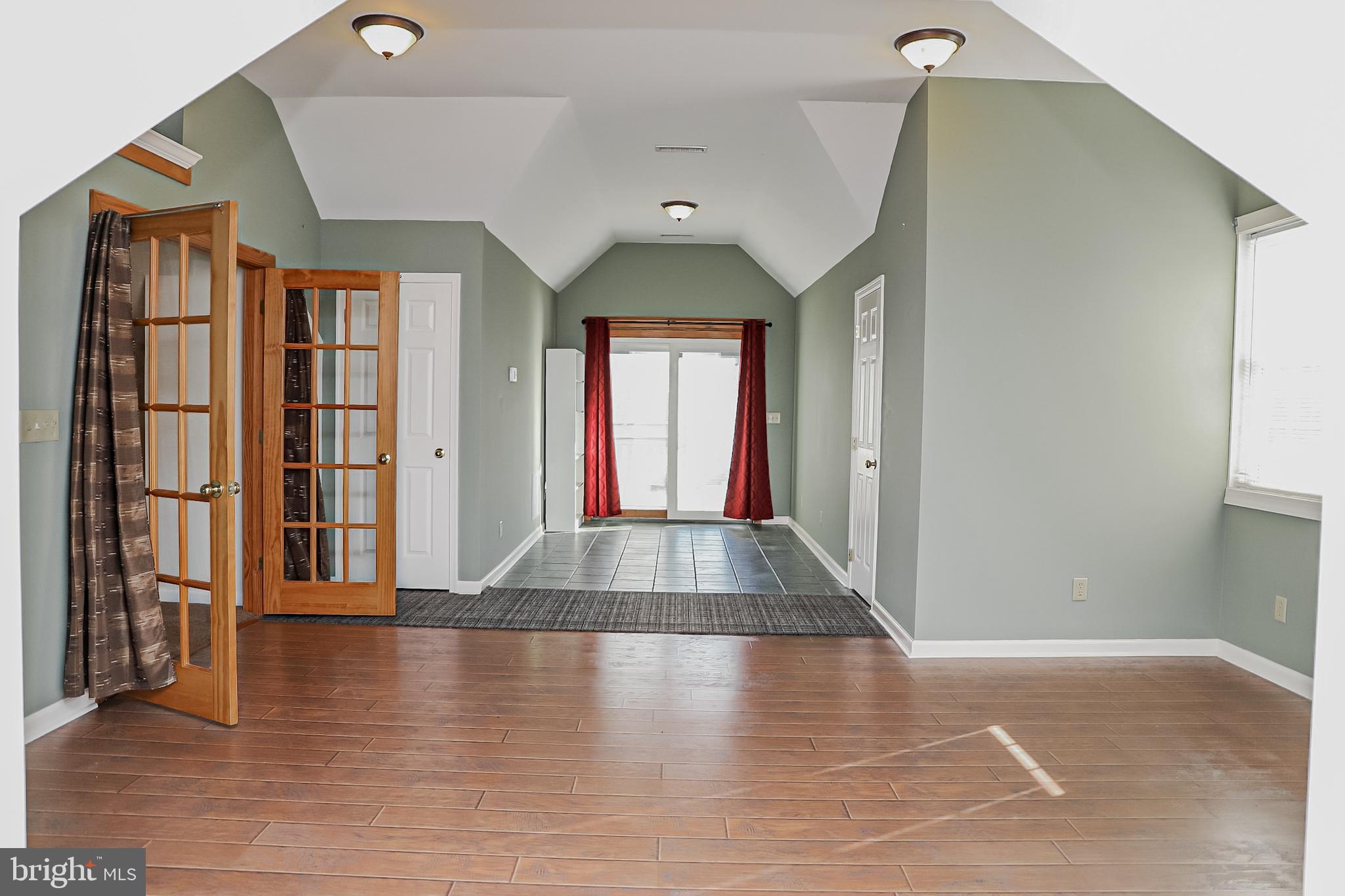 26741 Siloam Road Salisbury, MD 21801 - Photo 52 of 73 4th BR wood floor sleeping chamber