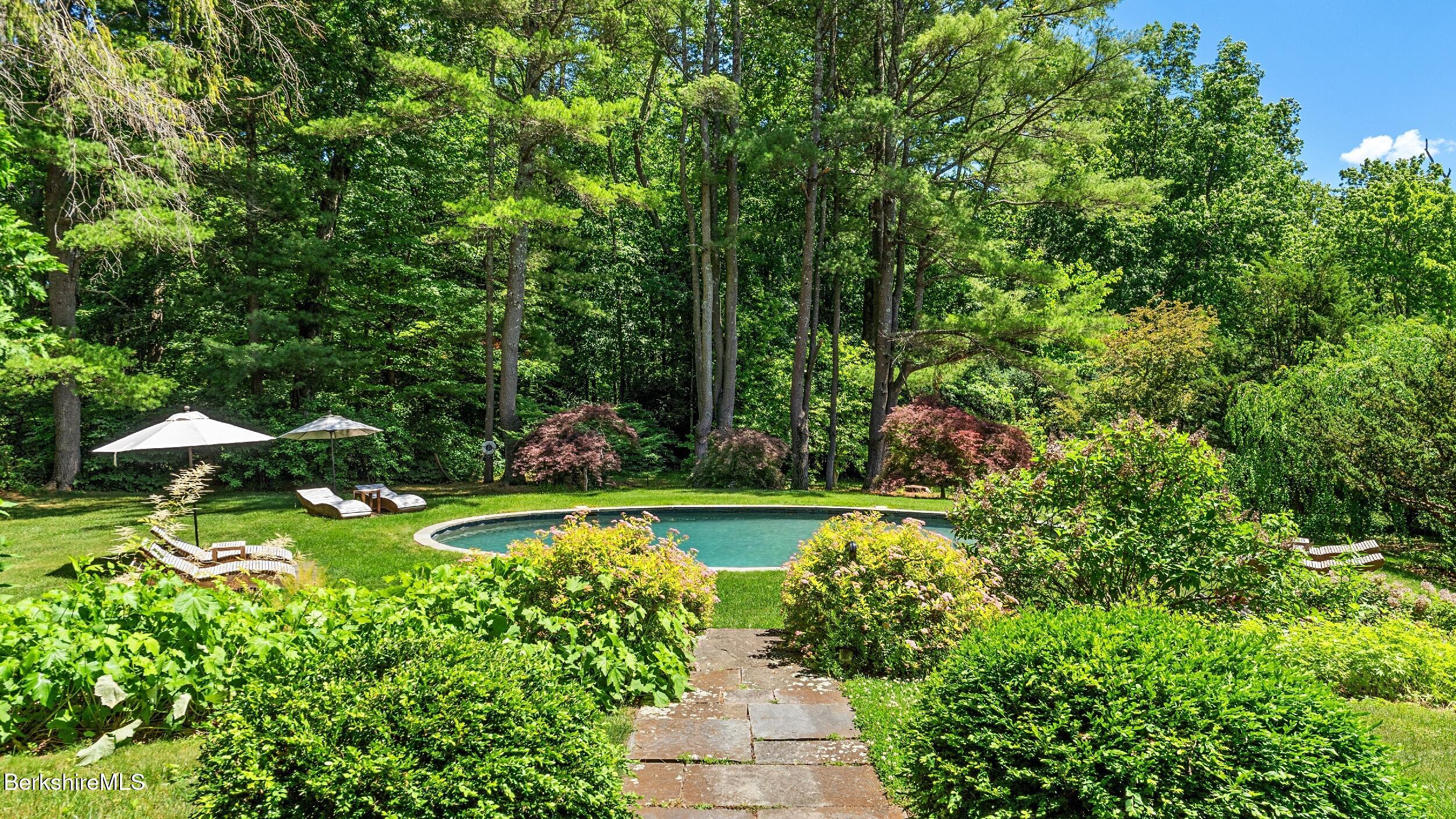 11 Hawthorne Road Stockbridge, MA 01262 - Photo 41 of 46 38