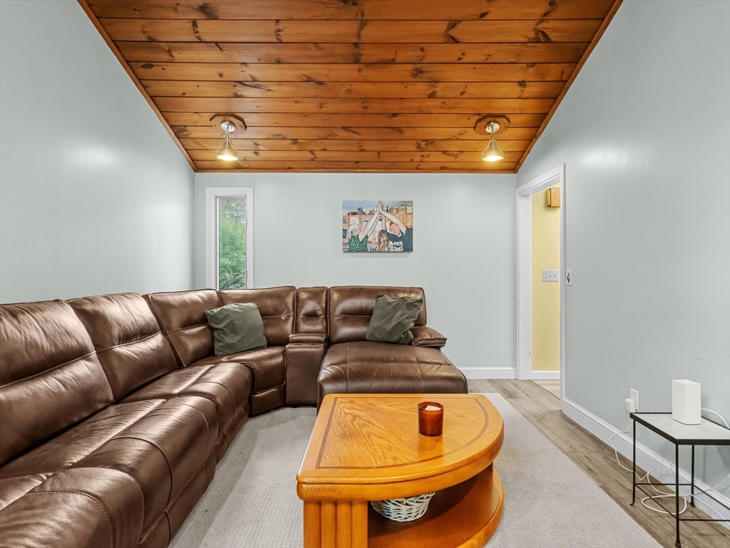 19 Cedar Road Shrewsbury, MA 01545 - Photo 20 of 42 Gallery Image 20