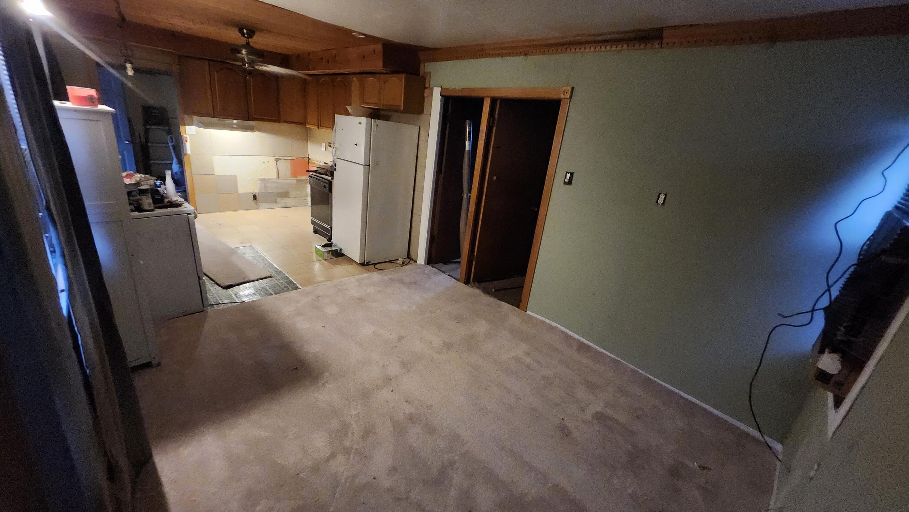 7559 Toepfer Road Warren, MI 48091 - Photo 3 of 22 Updated 4.252