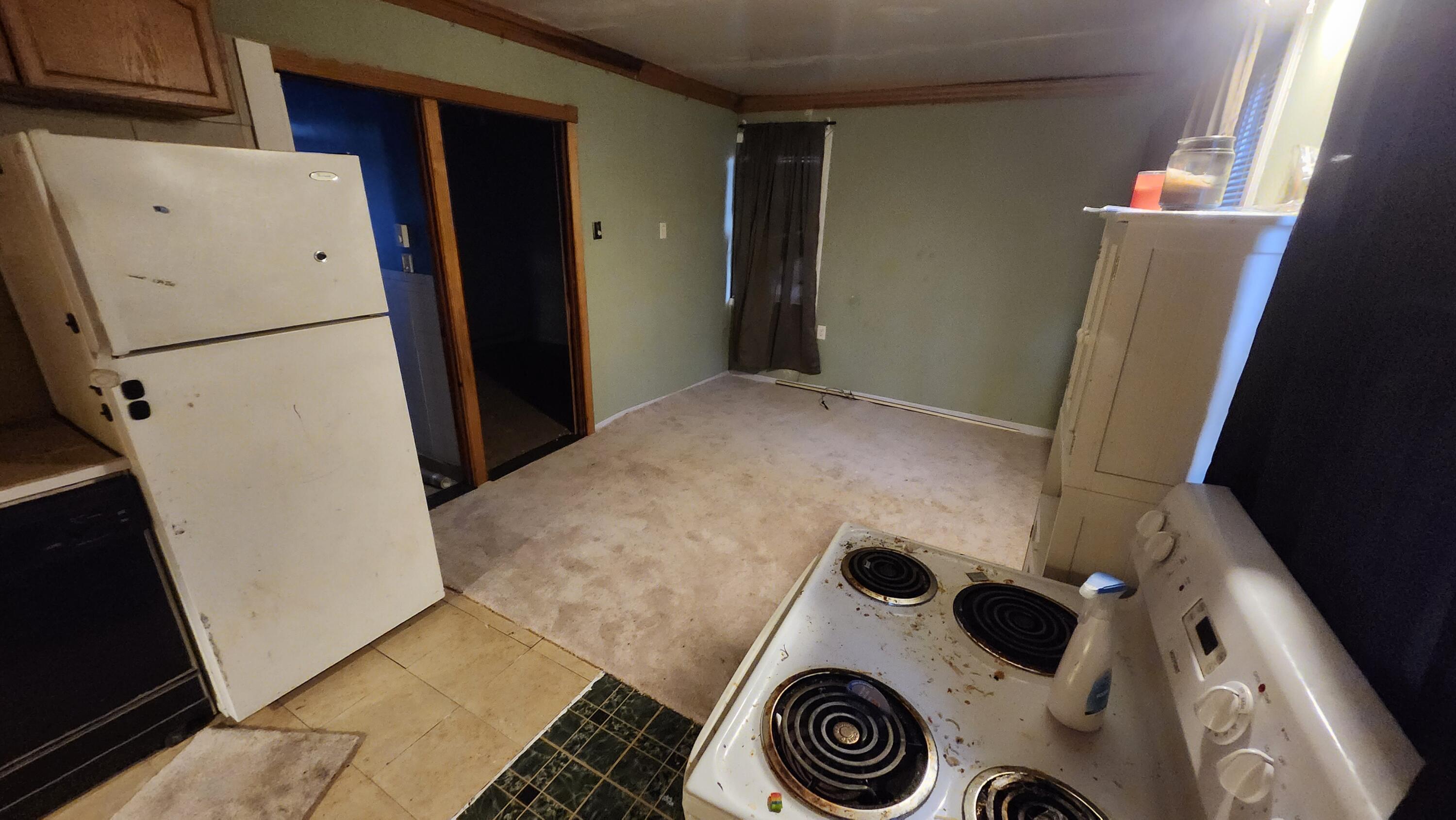 7559 Toepfer Road Warren, MI 48091 - Photo 7 of 22 Updated 4.253
