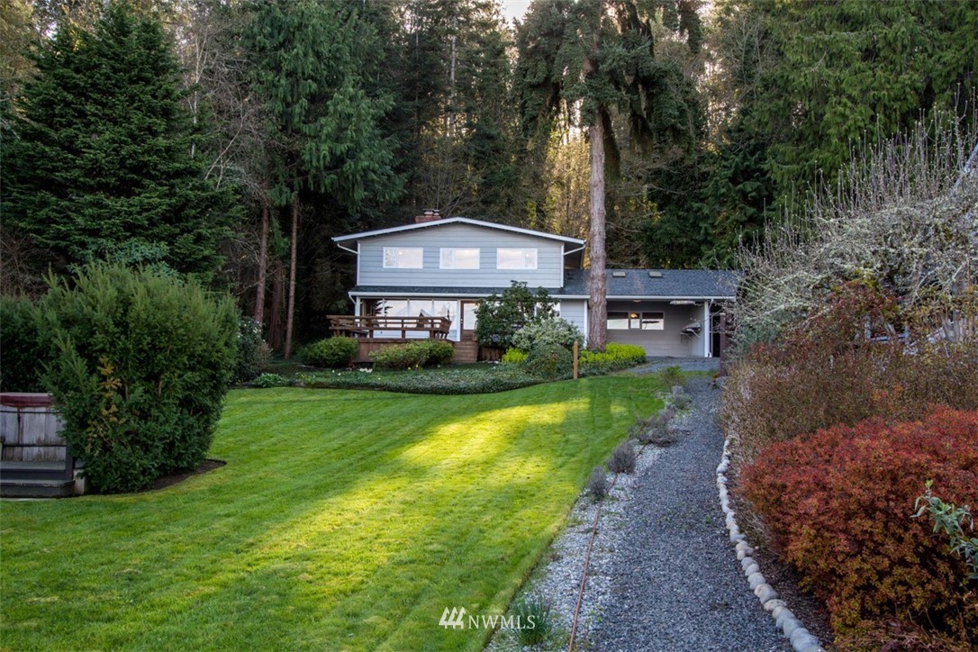 16280 Agate Point Road Northeast Bainbridge Island, WA 98110 - Photo 3 of 25 Gallery Image 3