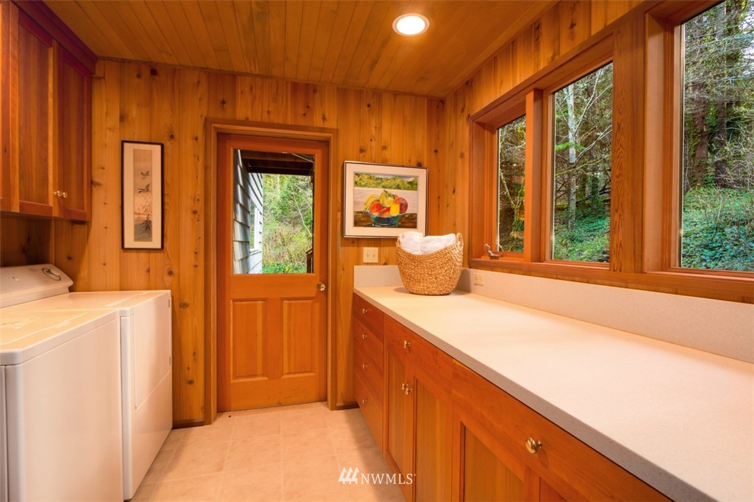 16280 Agate Point Road Northeast Bainbridge Island, WA 98110 - Photo 25 of 25 Gallery Image 25