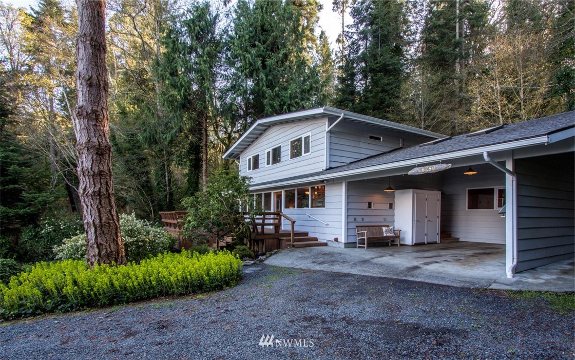 16280 Agate Point Road Northeast Bainbridge Island, WA 98110 - Photo 4 of 25 Gallery Image 4