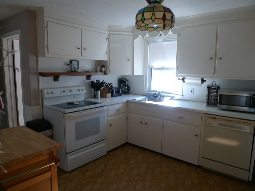 89 Janet Street West Springfield, MA 01089 - Photo 6 of 20 Gallery Image 6