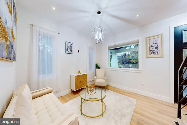 $1,125,000 | 2806 Franklin Street Northeast, Washington, DC 20018