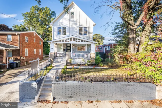$1,125,000 | 2806 Franklin Street Northeast, Washington, DC 20018