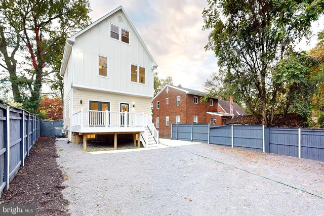 $1,125,000 | 2806 Franklin Street Northeast, Washington, DC 20018