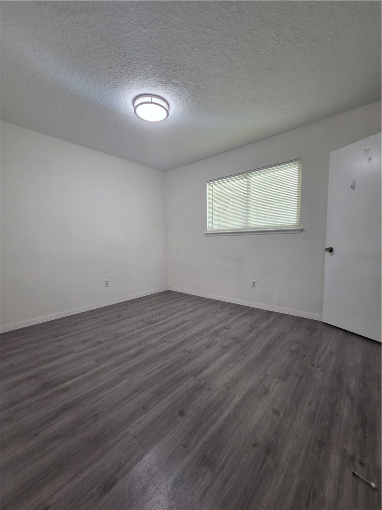 4402 Sutton Lane Corpus Christi, TX 78411 - Photo 14 of 19