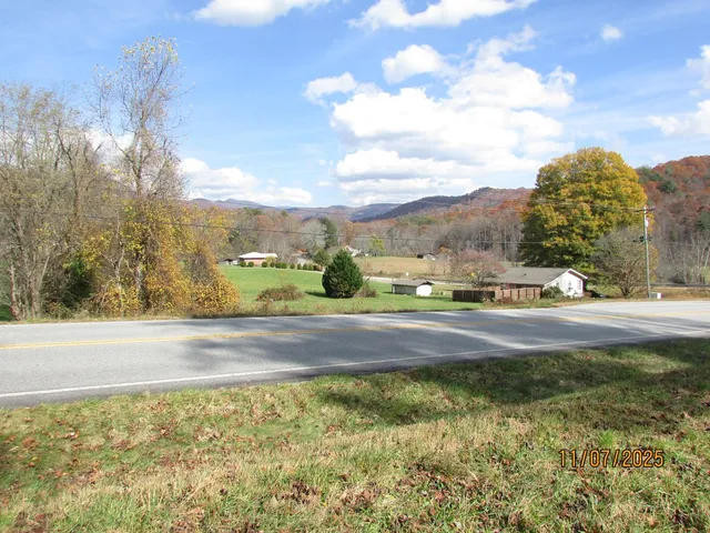 $89,900 | 6054 Highway 76, Hiawassee, GA 30546