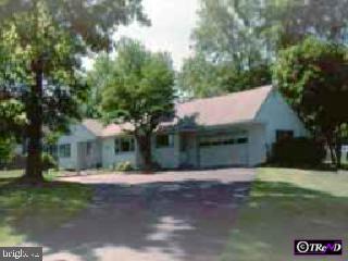 420 Etra Road Hightstown, NJ 08520 - Photo 1 of 1