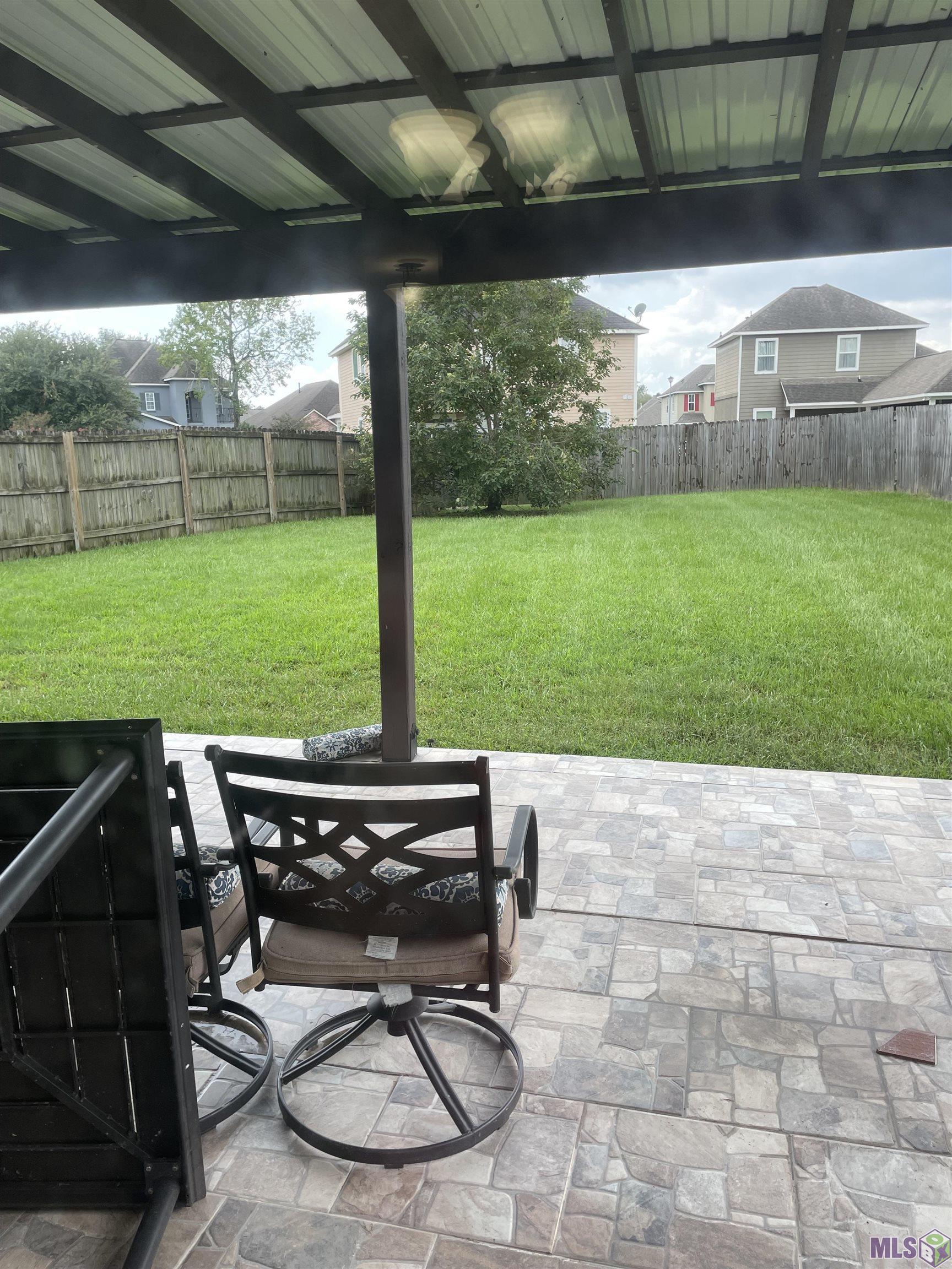 14106 Stone Gate Drive Baton Rouge, LA 70816 - Photo 11 of 11 Backyard