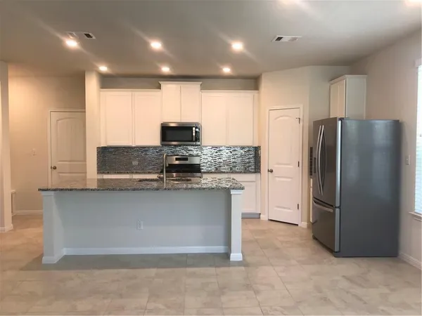 $2,500 | 115 Iron Rail Road, Dripping Springs, TX 78620