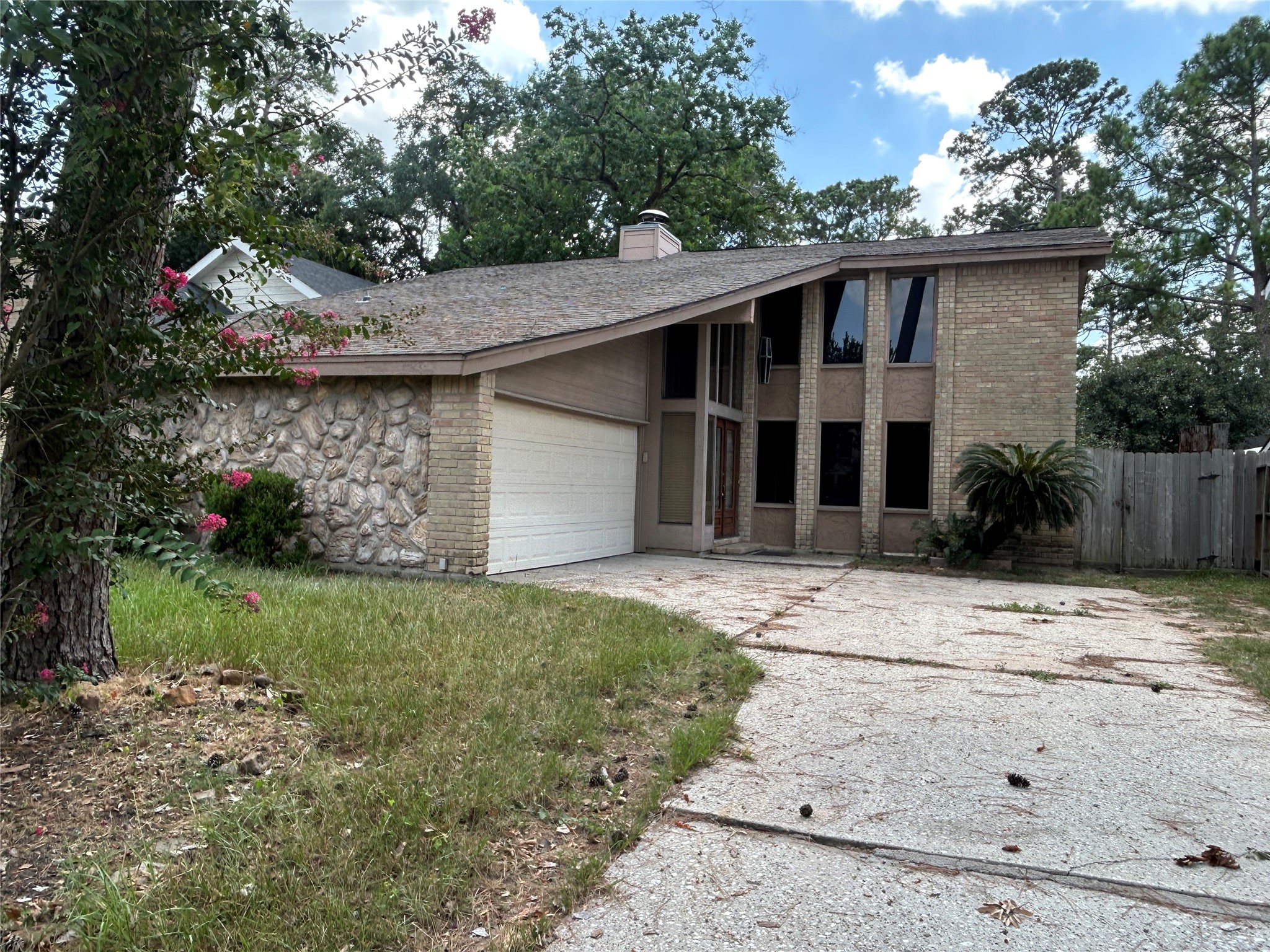 19427 Enchanted Spring Drive Spring, TX 77388 - Photo 2 of 19 Gallery Image 2