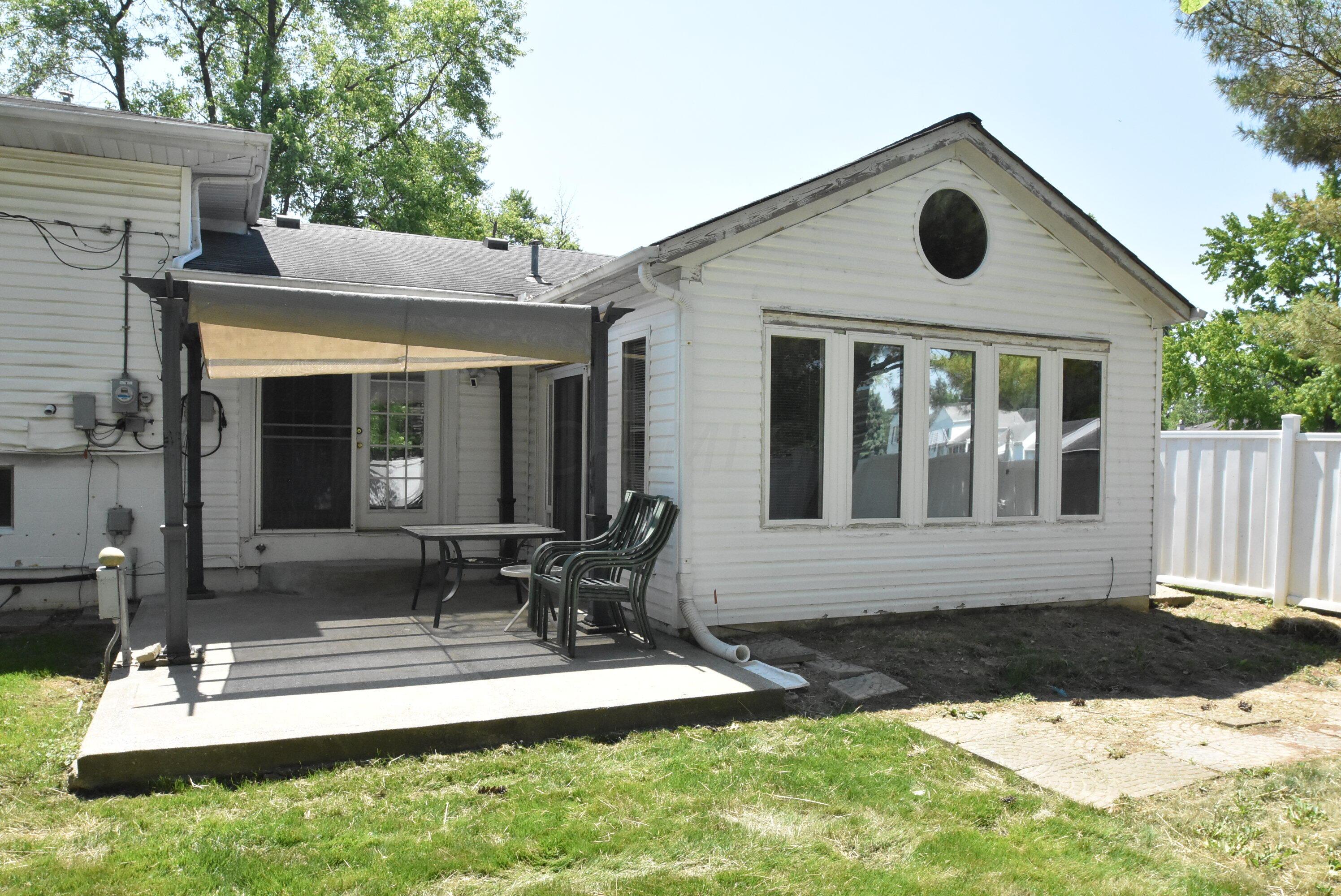 6658 Red Fox Road Reynoldsburg, OH 43068 - Photo 43 of 46 Back Yard Patio w/Awning Views