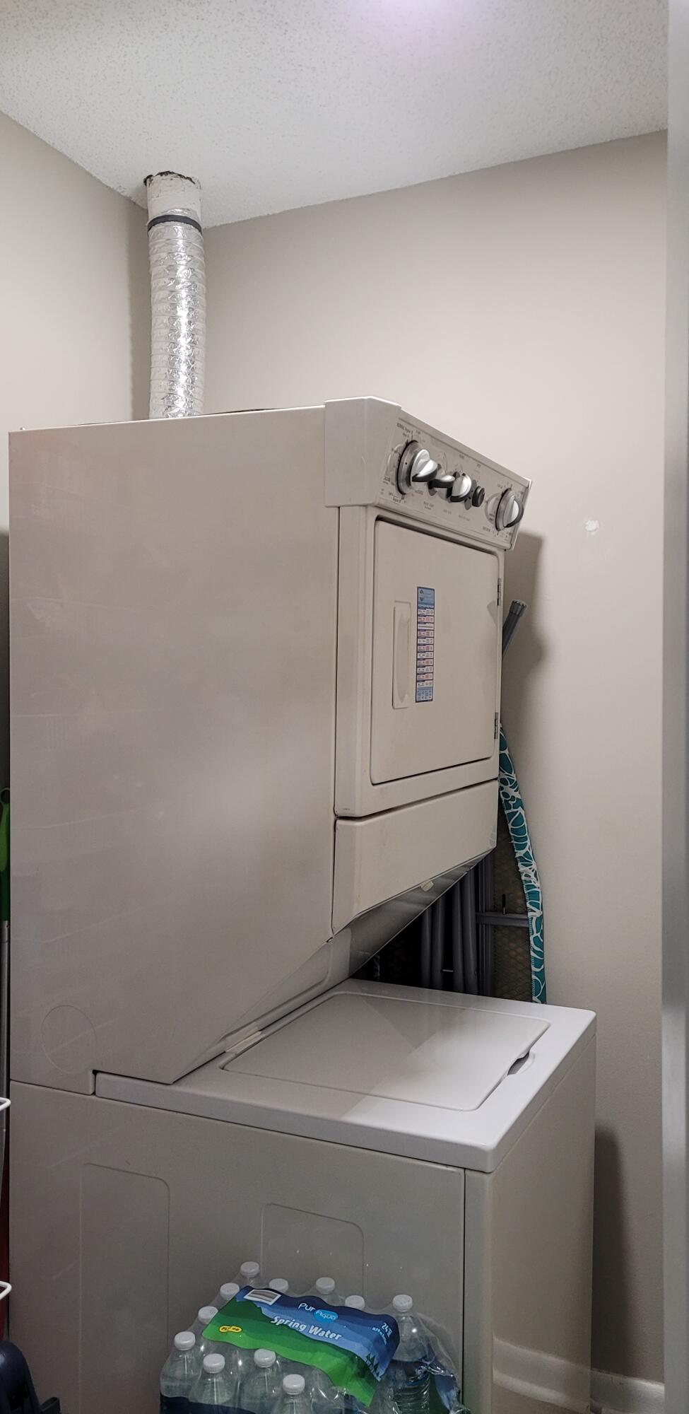 319 Colony Lane, Unit C Fort Pierce, FL 34982 - Photo 18 of 28 Laundry