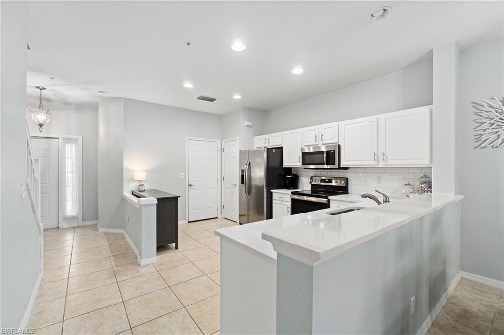 16242 Ravina Way Naples, FL 34110 - Photo 10 of 37 Gallery Image 10