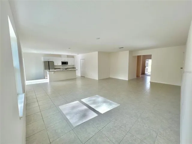 $2,500 | 560 Walnut Avenue, Orange City, FL 32763