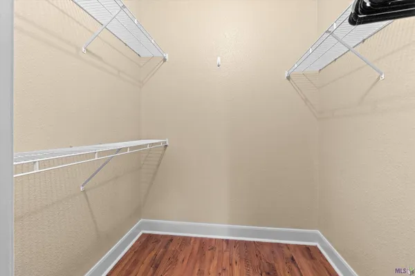 $175,000 | 710 East Boyd Drive, Unit 406, Baton Rouge, LA 70808