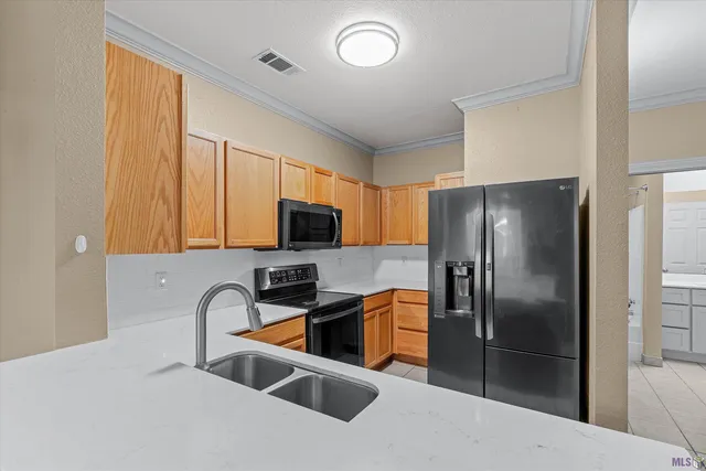 $175,000 | 710 East Boyd Drive, Unit 406, Baton Rouge, LA 70808