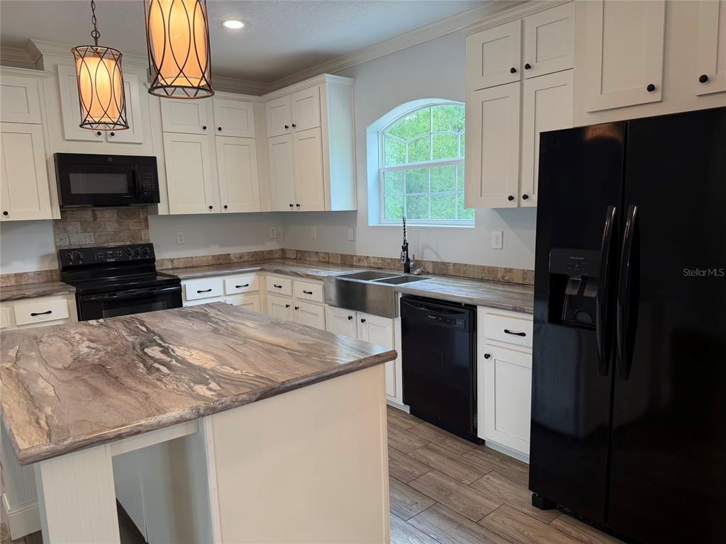 3339 Northwest 40th Loop Jasper, FL 32052 - Photo 5 of 21