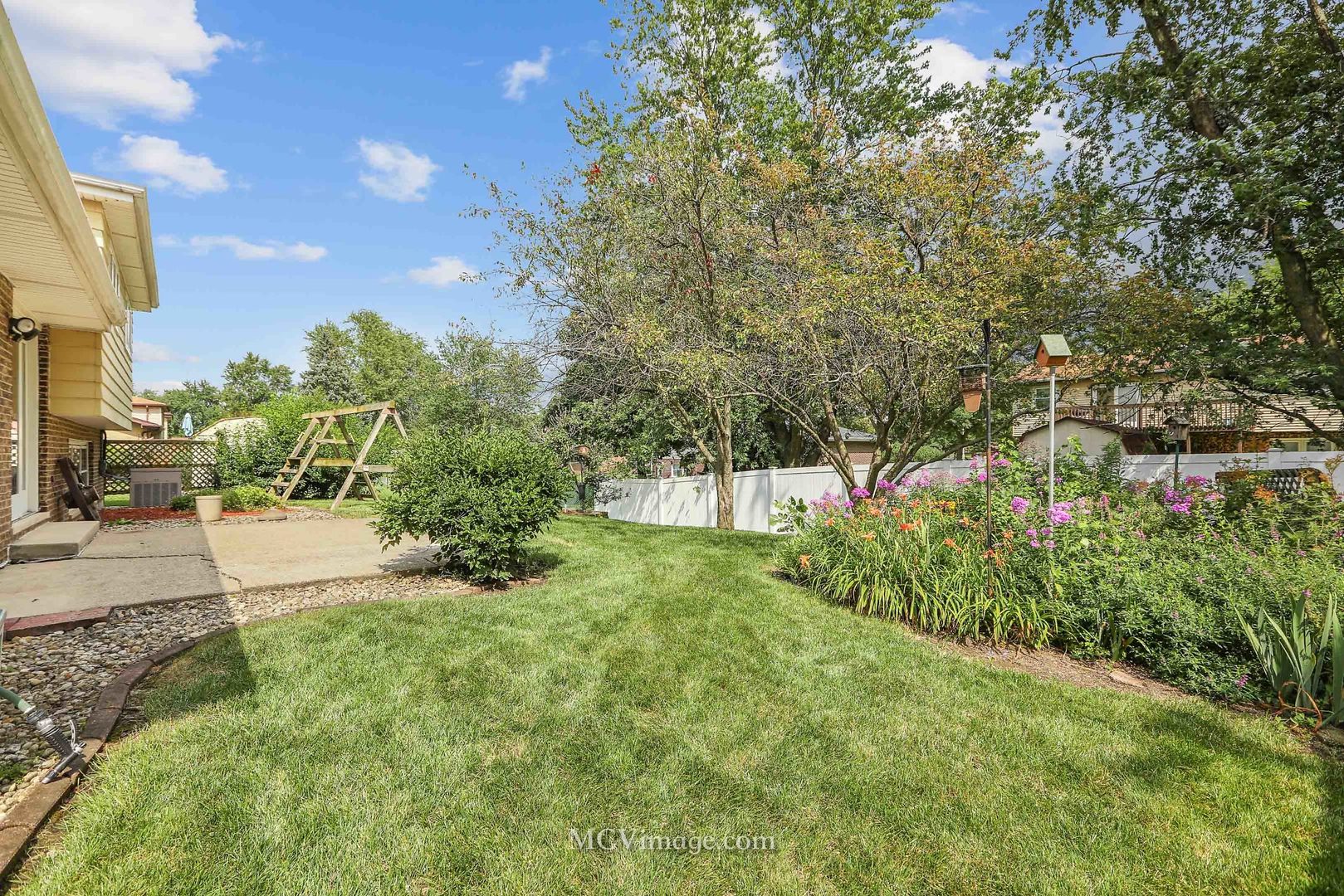 563 Quail Run Road Matteson, IL 60443 - Photo 22 of 25 a view of yard with green space