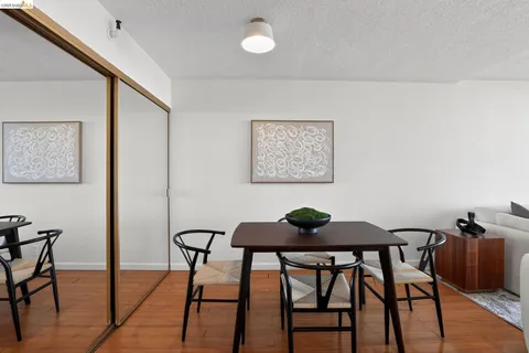 $309,800 | 801 Franklin Street, Unit 1119, Oakland, CA 94607