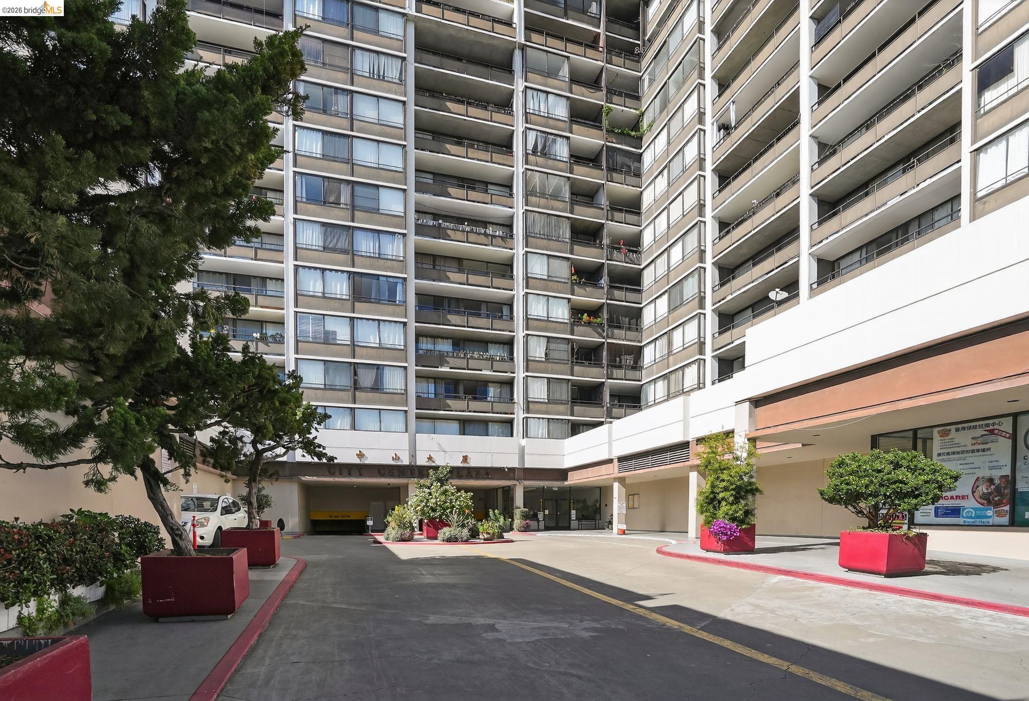 801 Franklin Street, Unit 1119 Oakland, CA 94607 - Photo 2 of 30