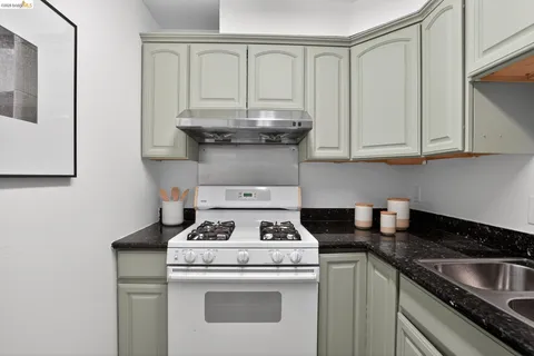 $309,800 | 801 Franklin Street, Unit 1119, Oakland, CA 94607