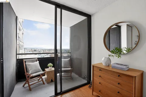 $309,800 | 801 Franklin Street, Unit 1119, Oakland, CA 94607