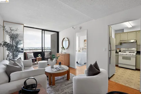 $309,800 | 801 Franklin Street, Unit 1119, Oakland, CA 94607