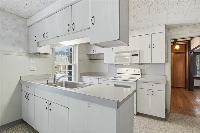 $799,000 | 13 Goodnow Road, Princeton, MA 01541