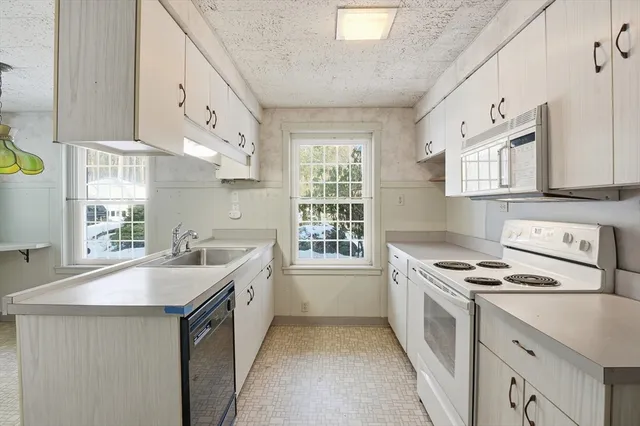 $799,000 | 13 Goodnow Road, Princeton, MA 01541