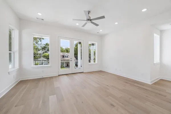 $838,000 | 1321 Alexander Street, Houston, TX 77008