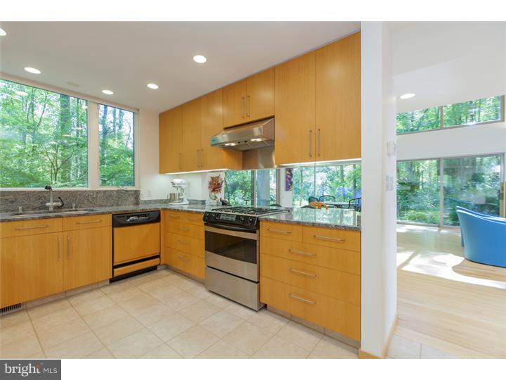 326 Ridgeview Road Princeton, NJ 08540 - Photo 8 of 25