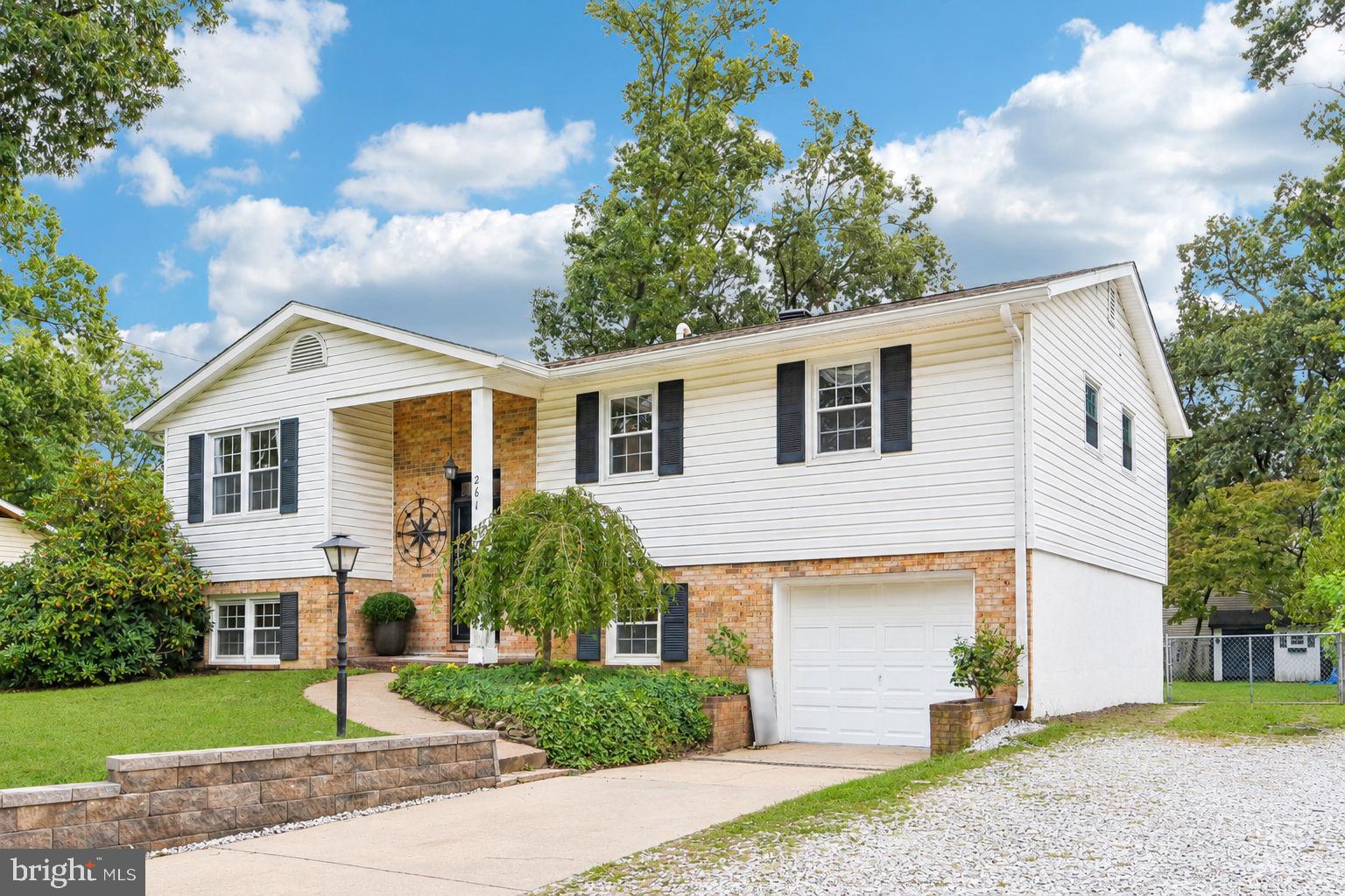 261 Magothy Bridge Road Pasadena, MD 21122 - Photo 3 of 54 Gallery Image 3
