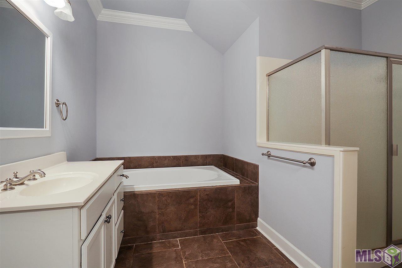 2003 Lac Cache Court Baton Rouge, LA 70816 - Photo 13 of 21 Gallery Image 13