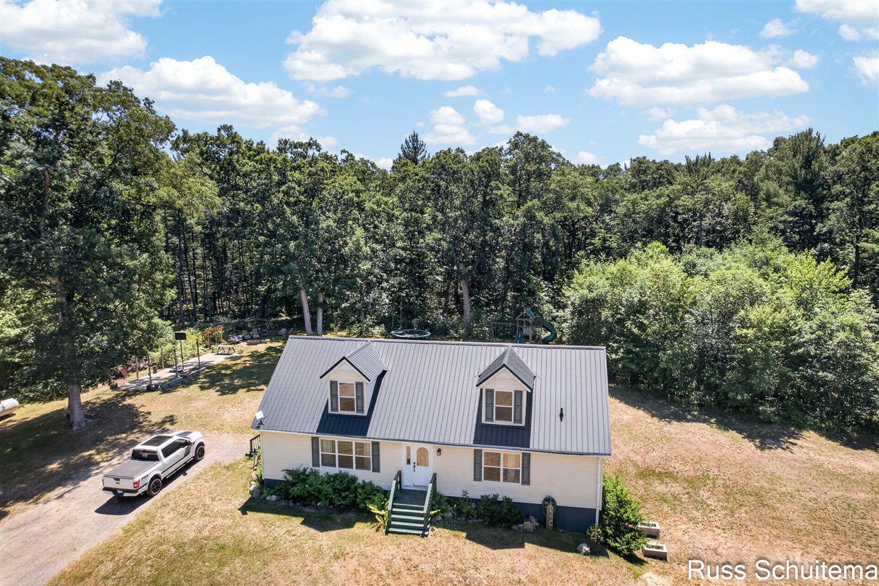 11508 Nichols Road Holton, MI 49425 - Photo 65 of 77 Gallery Image 65