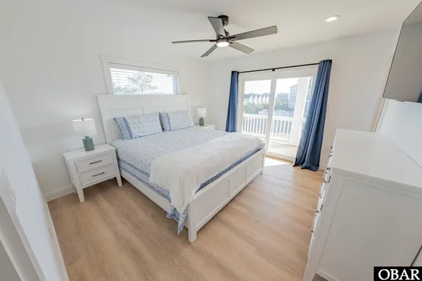 $1,999,000 | 27229 Hattie Creef Landing Court, Salvo, NC 27982