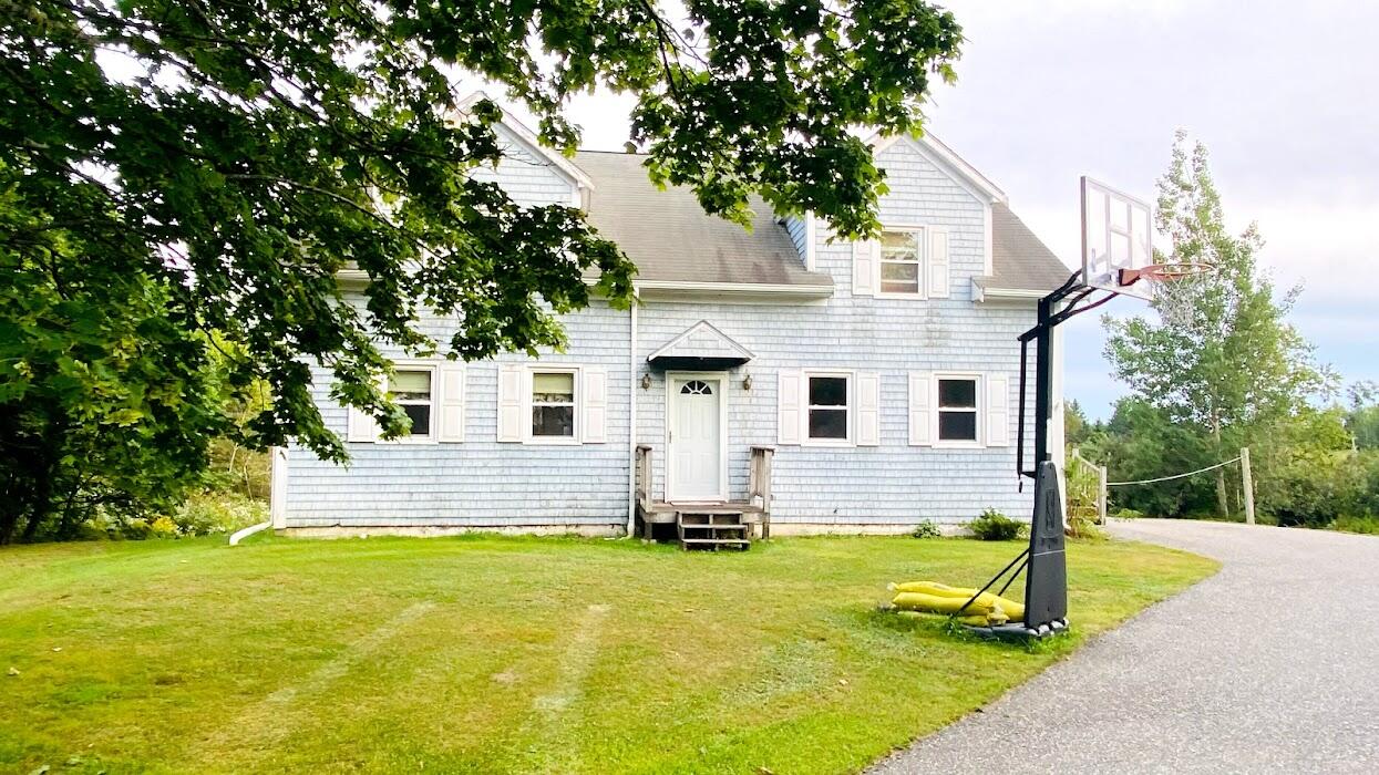 628 County Road Lubec, ME 04652 - Photo 2 of 28 IMG_0314